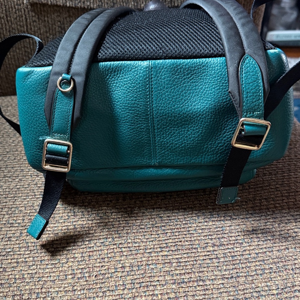 #coach back pack - Picture 4 of 10